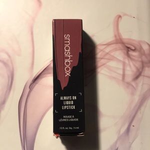 Smashbox liquid lip in “spoiler alert”